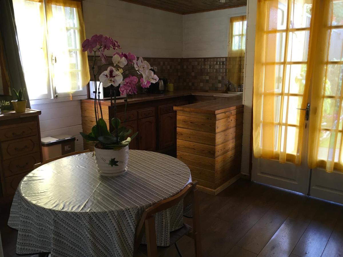 Ti Kaz Hoareau Bed & Breakfast ซาลาซี ภายนอก รูปภาพ