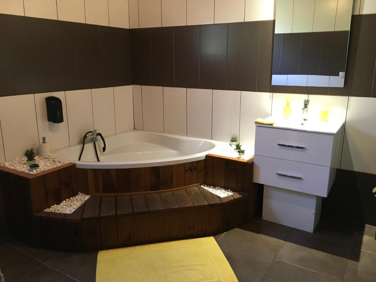 Ti Kaz Hoareau Bed & Breakfast ซาลาซี ภายนอก รูปภาพ