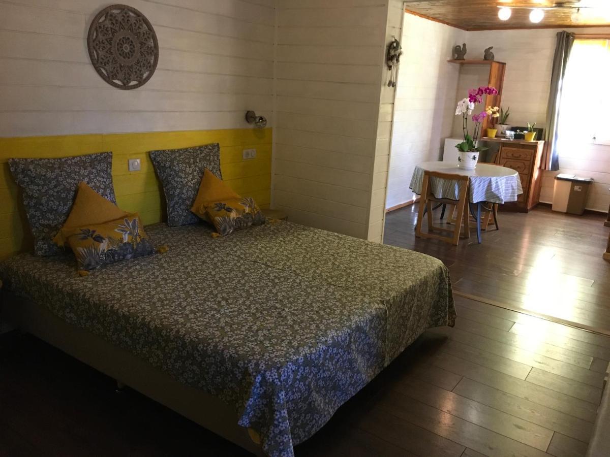 Ti Kaz Hoareau Bed & Breakfast ซาลาซี ภายนอก รูปภาพ