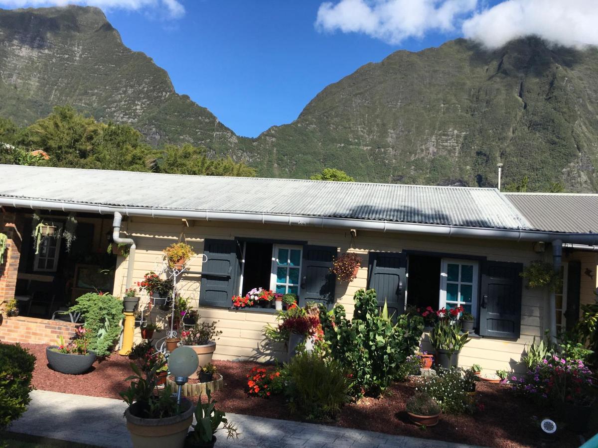 Ti Kaz Hoareau Bed & Breakfast ซาลาซี ภายนอก รูปภาพ