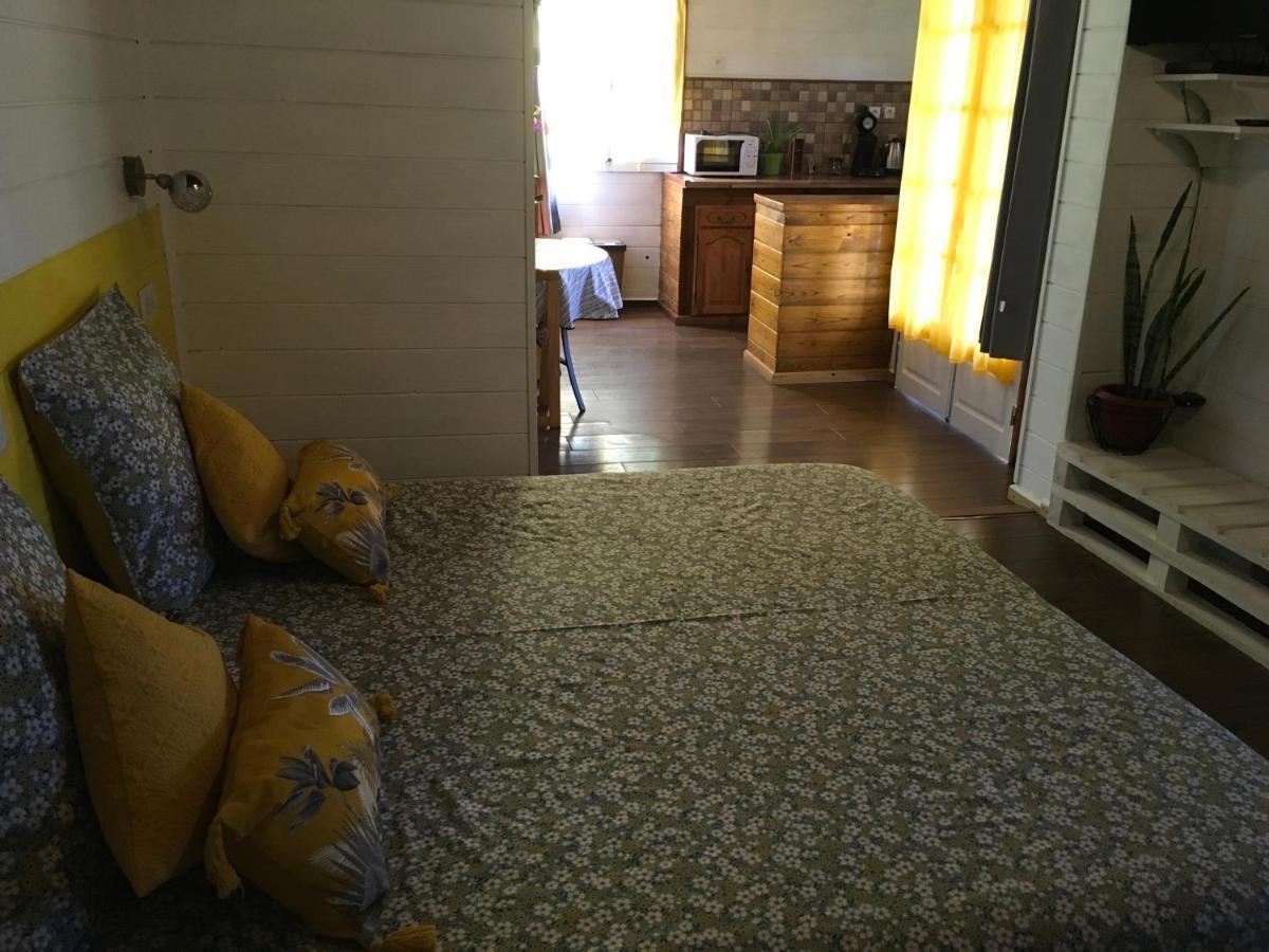Ti Kaz Hoareau Bed & Breakfast ซาลาซี ภายนอก รูปภาพ