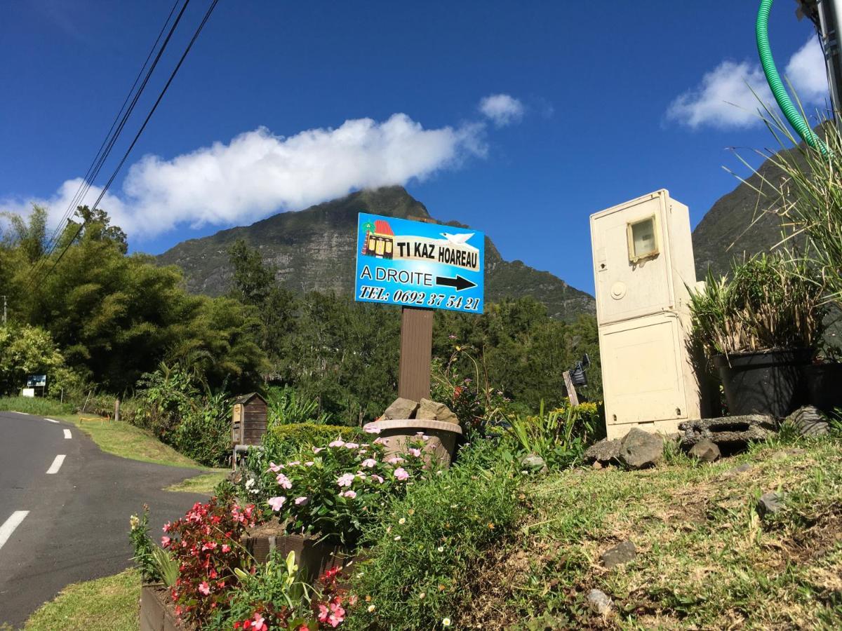 Ti Kaz Hoareau Bed & Breakfast ซาลาซี ภายนอก รูปภาพ